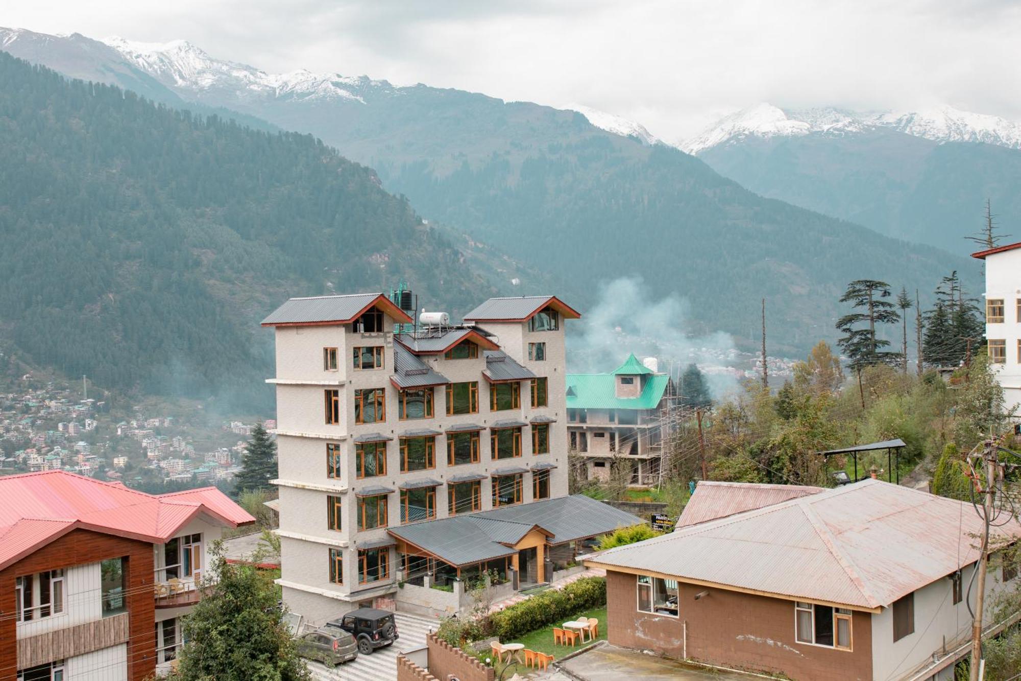 Hotel Smugglers Mountain View - Central Heated & Air Cooled Manali  Exterior photo